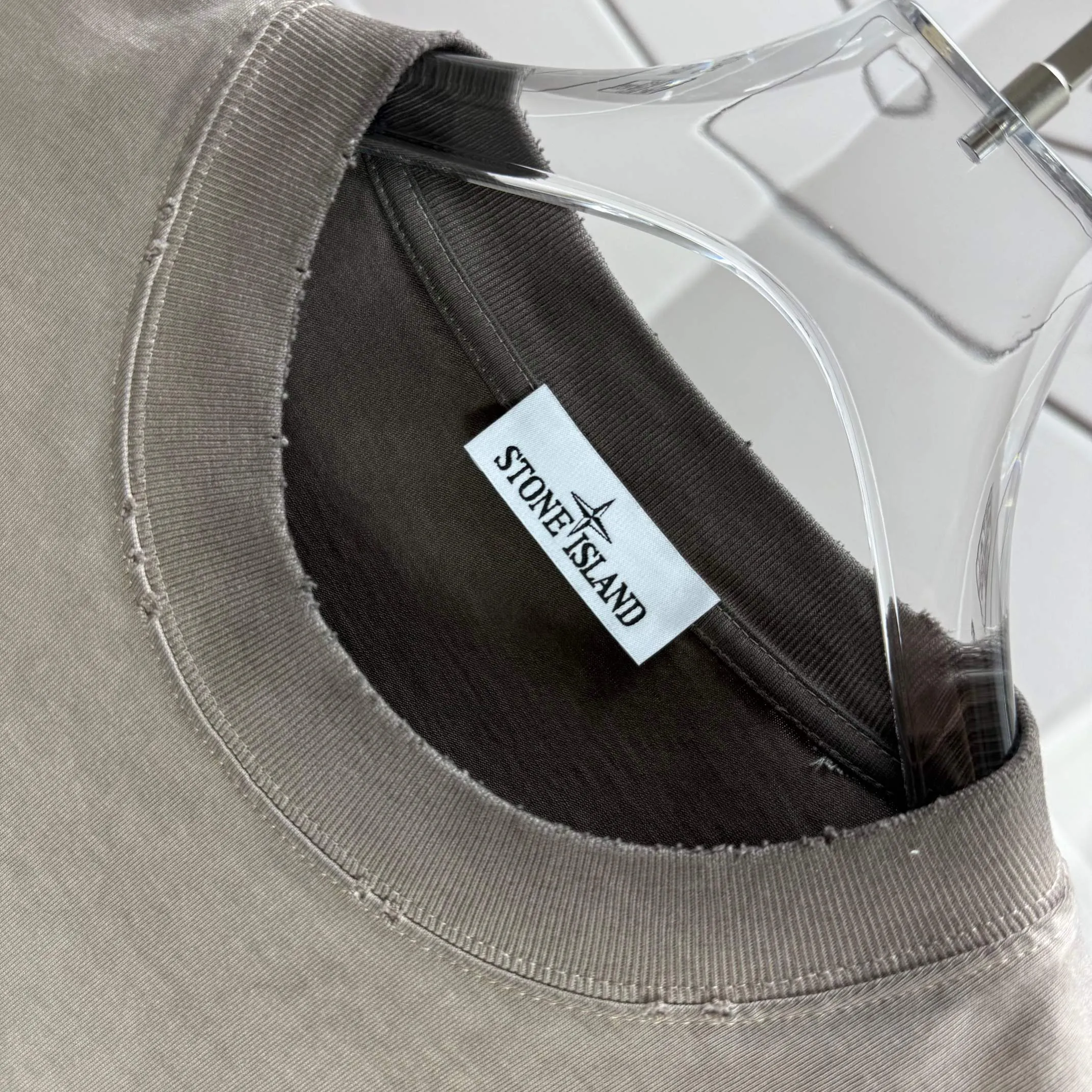 P160 Ston* islan* 石*岛 2025 autumn and winter new style Washed and worn 320g round neck short-sleeved tee Unisex loose version Color: Washed black Washed white Washed gray Brown Size: S M L XL XXL Size: S (90-130 pounds) M (120-150 pounds) L (140-165 pounds) (160-180 catties) XXL (180-210 catties)